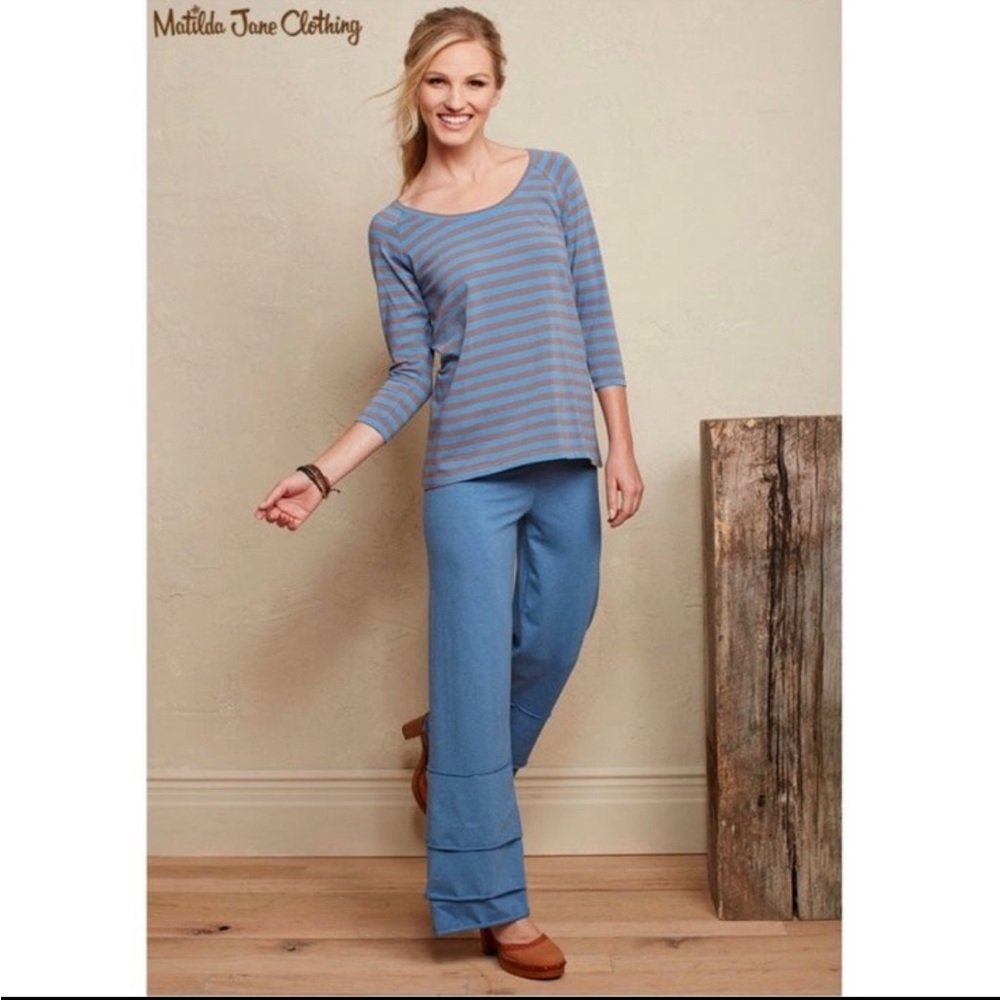 NWT Matilda Jane Peggy Tee 3/4 Sleeve Swing Top Women’s Sz XS Blue Grey Striped